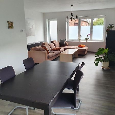 Private Room With Shared Spaces Ranst ภายนอก รูปภาพ